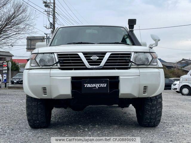 Nissan Safari 2000 thumbnail 2