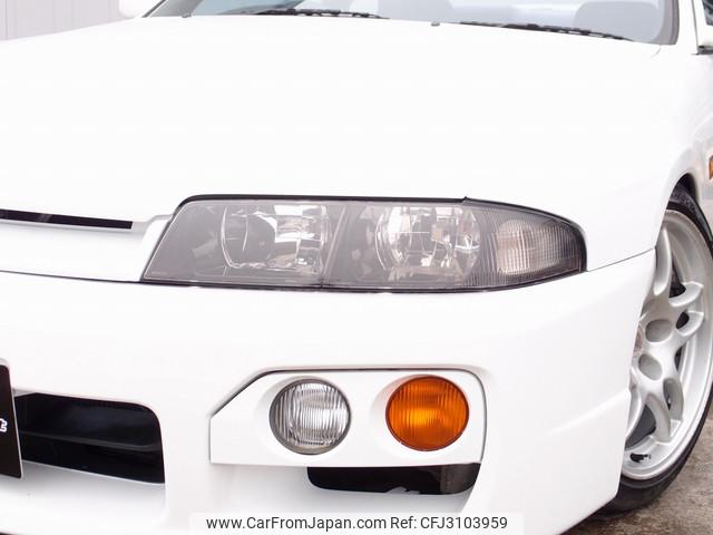 Nissan Skyline Coupe 1996 thumbnail 33