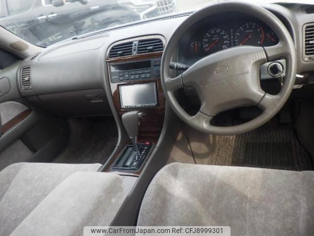 Nissan Gloria Van 1996 thumbnail 4
