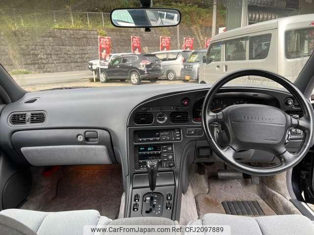 Nissan President 1993 thumbnail 3