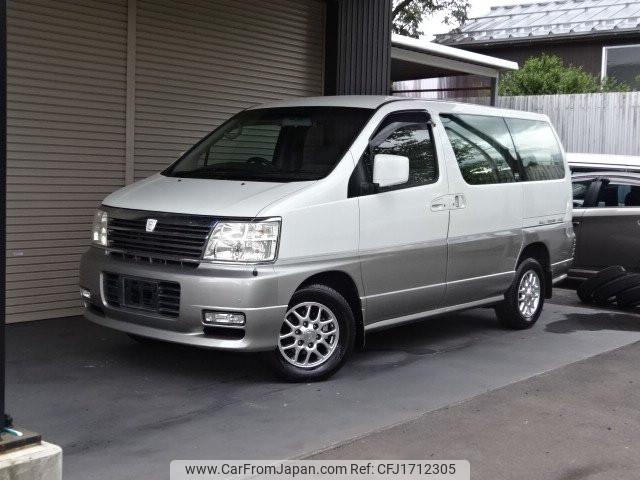 Nissan Elgrand 2000
