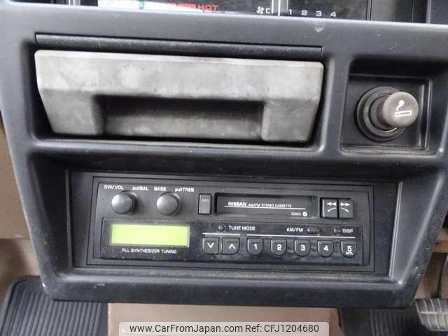 Nissan Datsun Pickup 1991 thumbnail 7