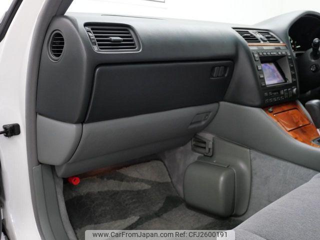 Toyota Celsior 2000 thumbnail 65