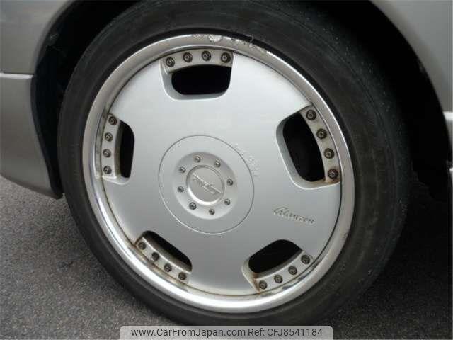 Nissan Elgrand 2001 thumbnail 5