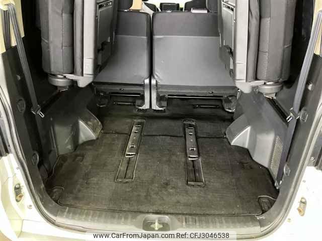 Mitsubishi Delica D5 thumbnail 11