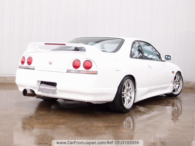 Nissan Skyline Coupe 1996 thumbnail 25