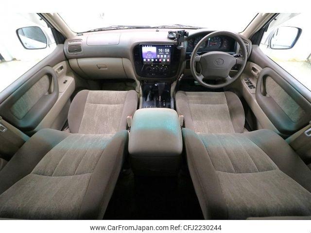Toyota Land Cruiser Wagon 1999 thumbnail 3