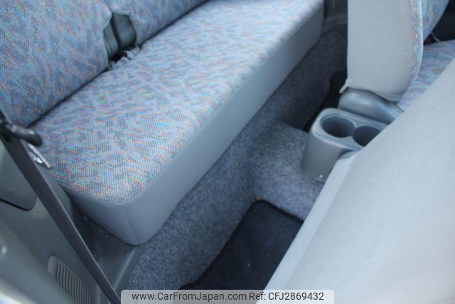 Suzuki Jimny Wide 2001 thumbnail 32