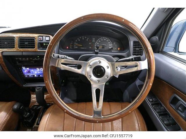Toyota Hilux Surf 1997 thumbnail 11