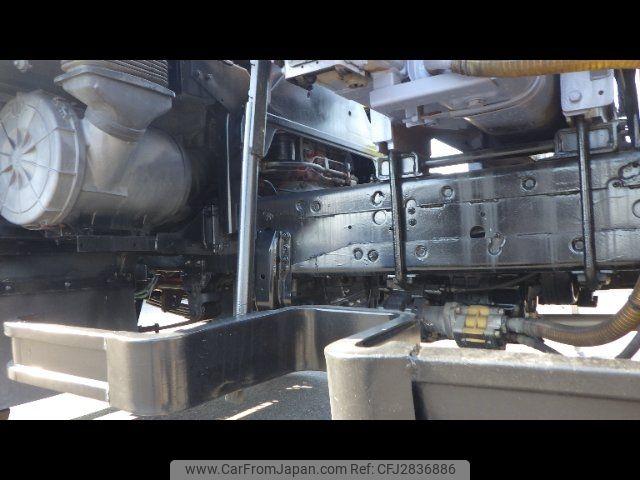 Isuzu Forward 2001 thumbnail 21
