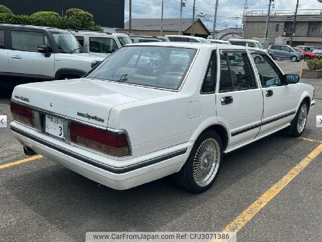 Nissan Gloria Van 1991 thumbnail 2