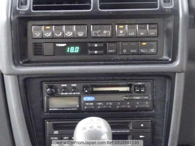 Mitsubishi Chariot 1992 thumbnail 9