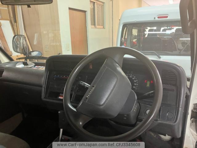 Toyota Hiace Van 1997 thumbnail 9