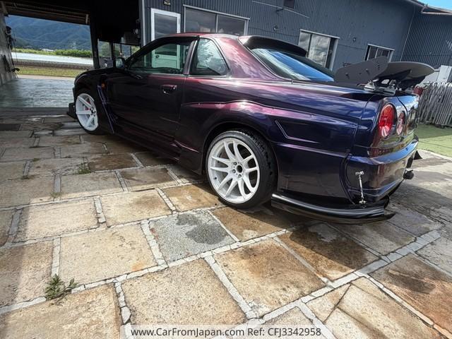 Nissan Skyline Coupe 2000 thumbnail 3