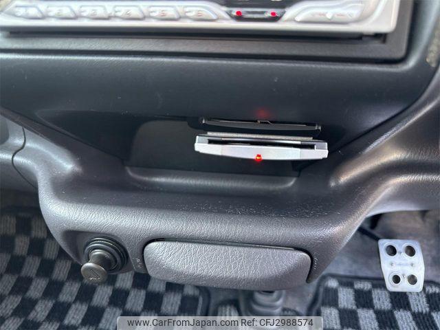 Honda Life 2001 thumbnail 26