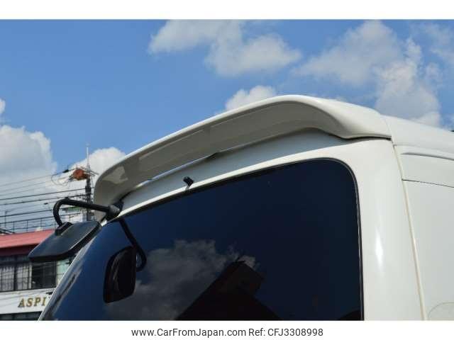 Mitsubishi Delica Spacegear 1999 thumbnail 25