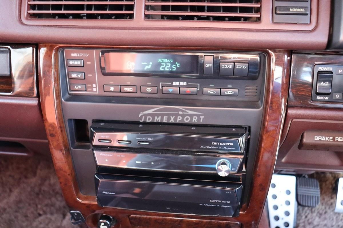 Nissan Cedric Sedan 1988 thumbnail 15