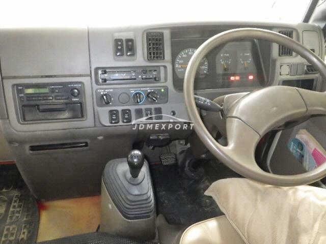 Nissan Civilian Bus 1996 thumbnail 4