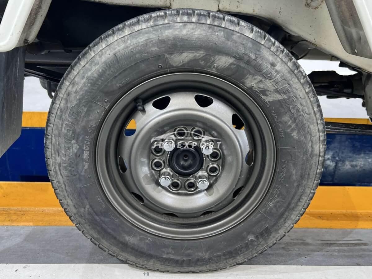 Daihatsu Hijet Truck 2000 thumbnail 17
