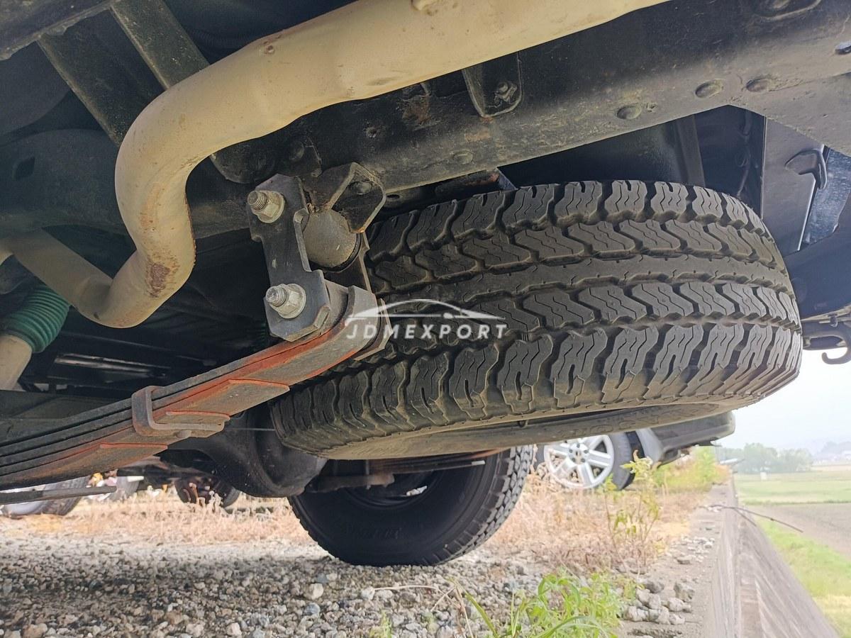 Toyota Land Cruiser 60 1985 thumbnail 41