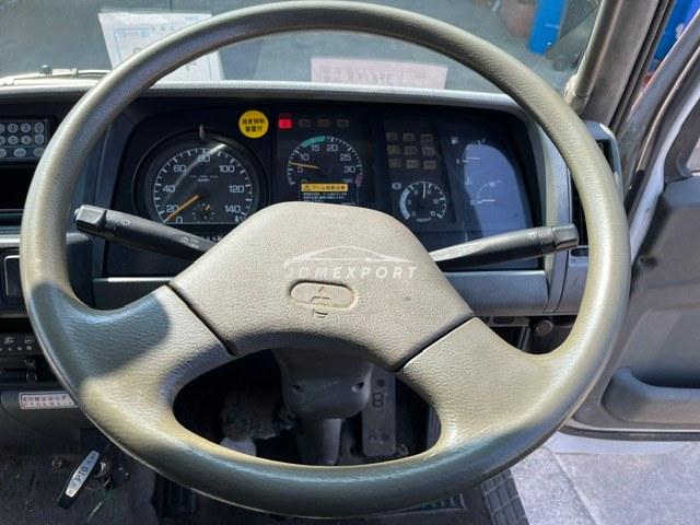Mitsubishi Fuso Fighter 1996 thumbnail 9
