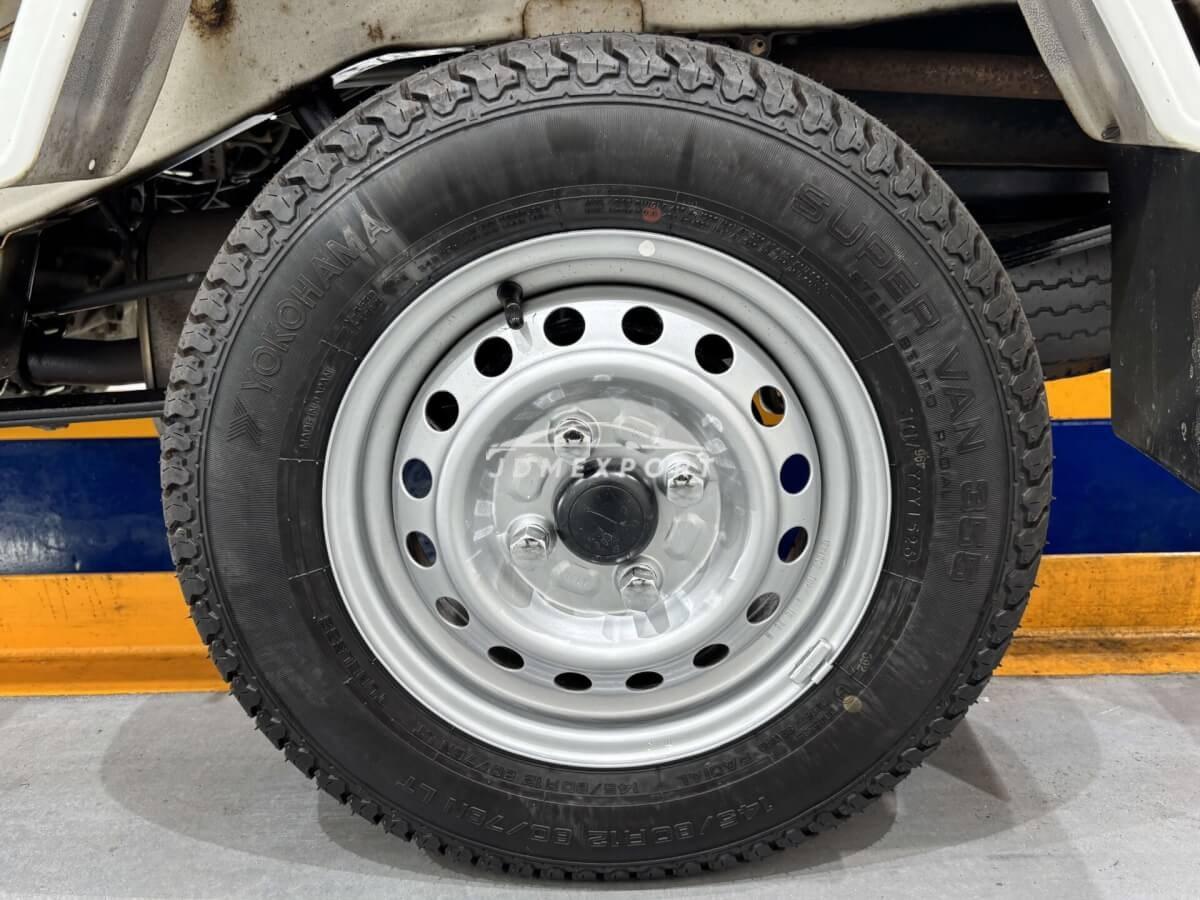 Daihatsu Hijet Truck 1999 thumbnail 18