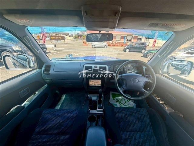 Toyota Hilux Surf 1999 thumbnail 3