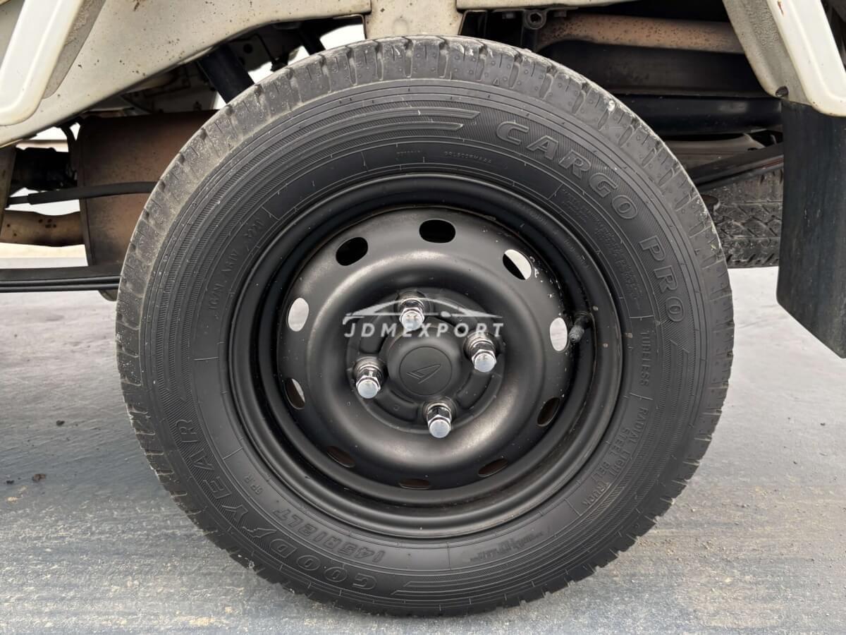 Daihatsu Hijet Truck 2000 thumbnail 16