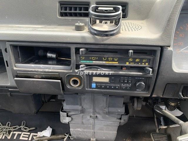 Mitsubishi Fuso Canter 1990 thumbnail 11