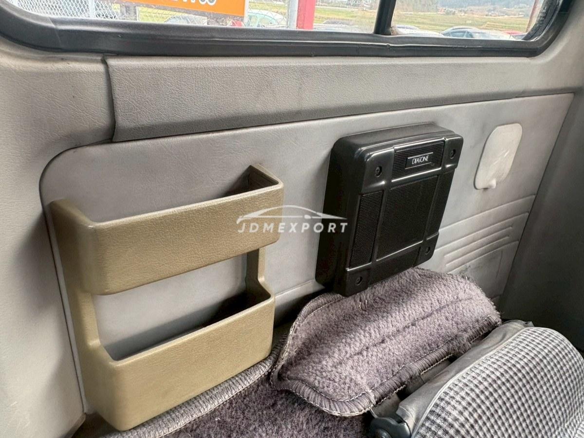 Mitsubishi Pajero 1987 thumbnail 37