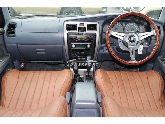 Toyota Hilux Surf 1999 thumbnail 3