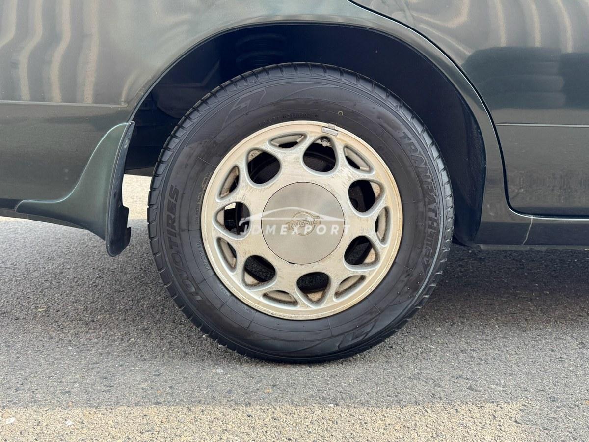 Nissan Laurel 1994 thumbnail 35
