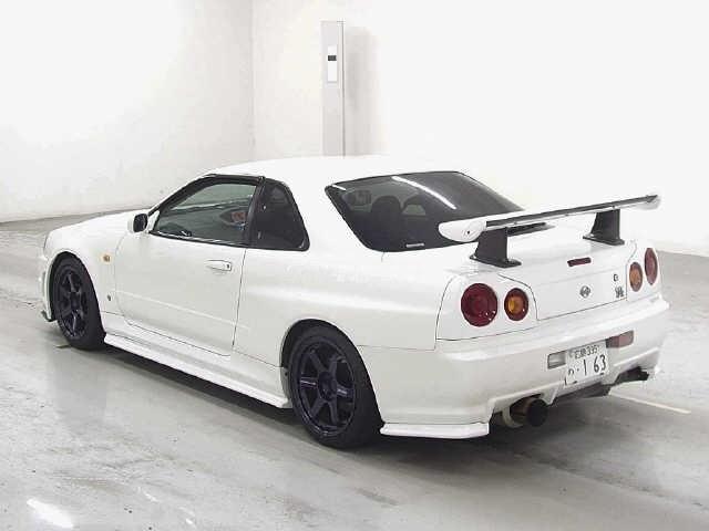 Nissan Skyline GT-R 1999 thumbnail 2