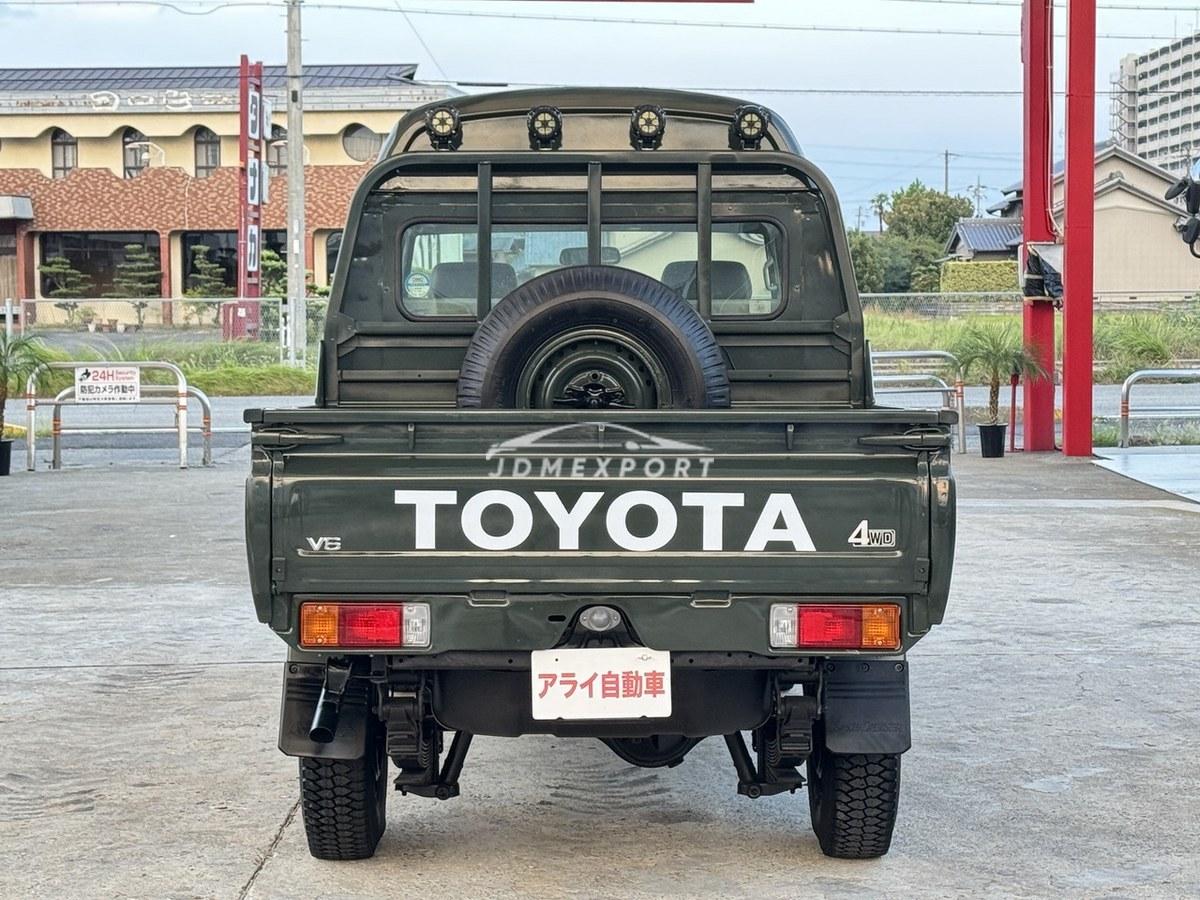 Toyota Land Cruiser 2001 thumbnail 11