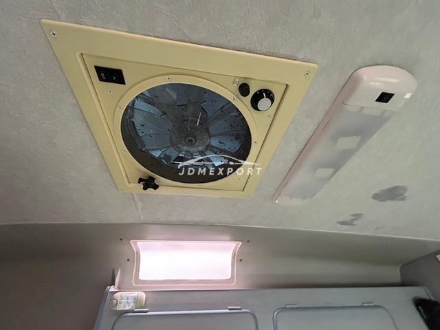 Mitsubishi Delica Truck 1995 thumbnail 36