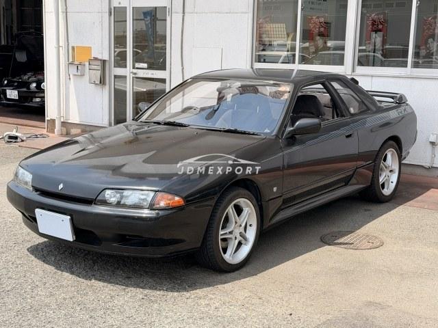 Nissan Skyline Coupe 1990
