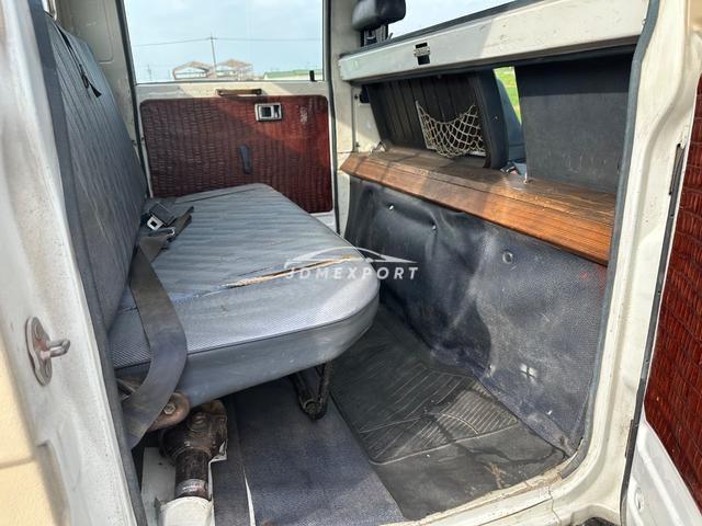 Toyota Hiace Truck 1989 thumbnail 18
