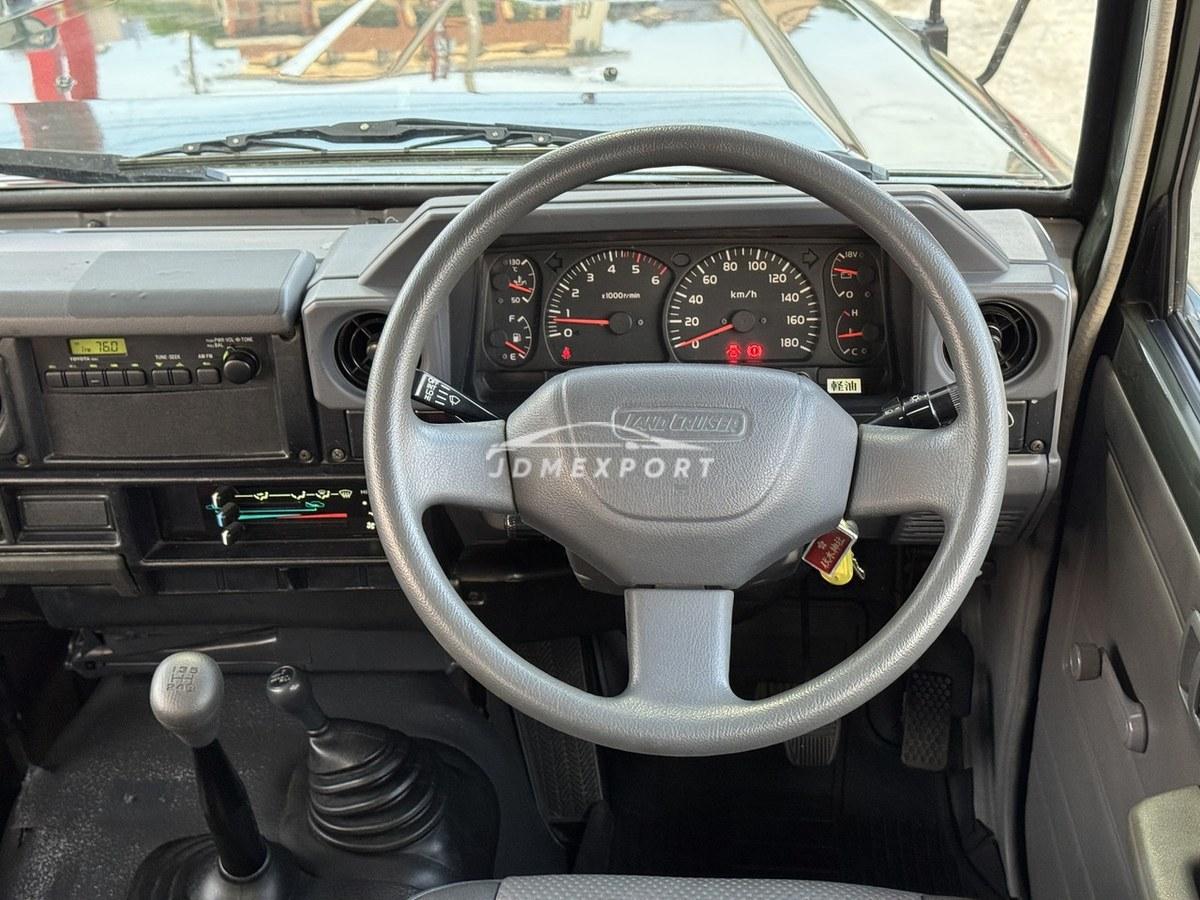 Toyota Land Cruiser 2001 thumbnail 45