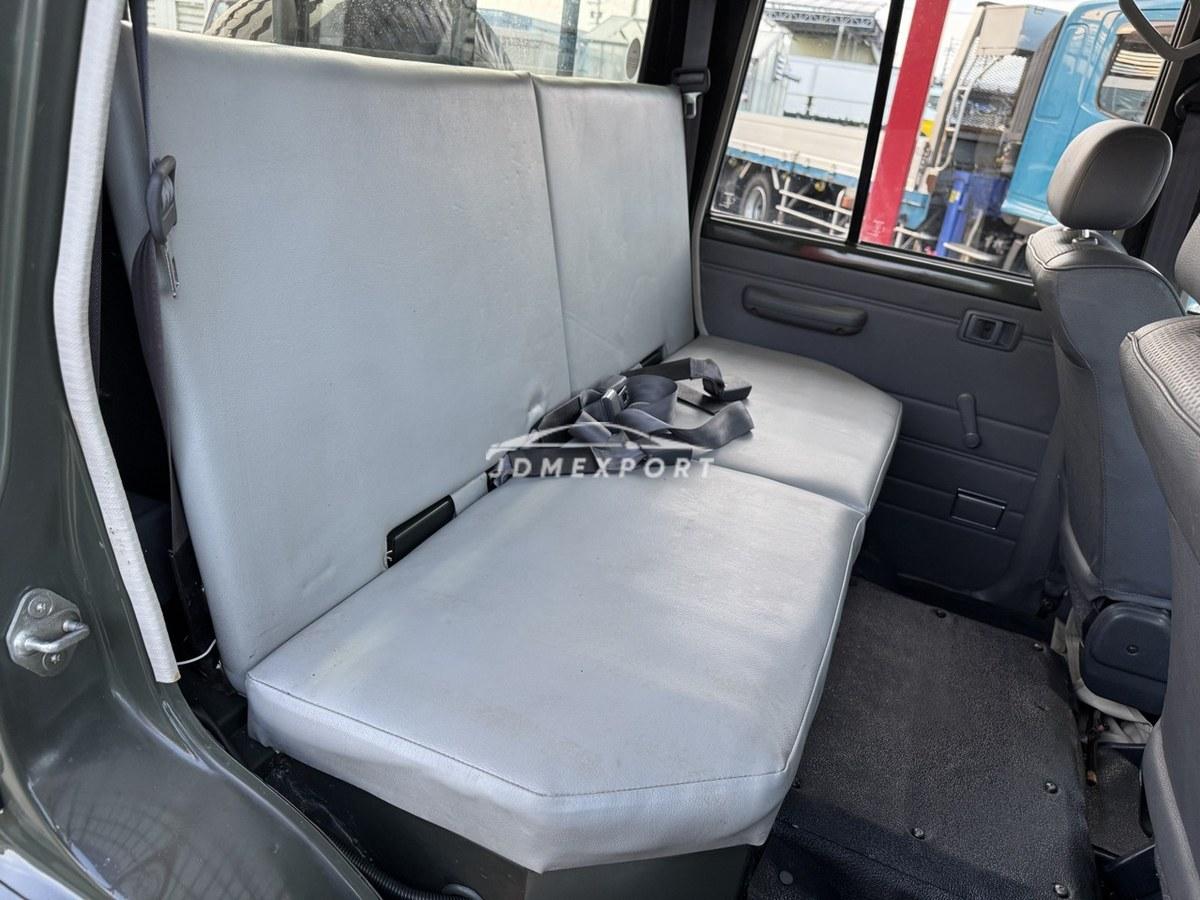 Toyota Land Cruiser 2001 thumbnail 39