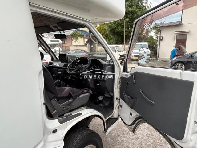 Mitsubishi Delica Truck 1995 thumbnail 9