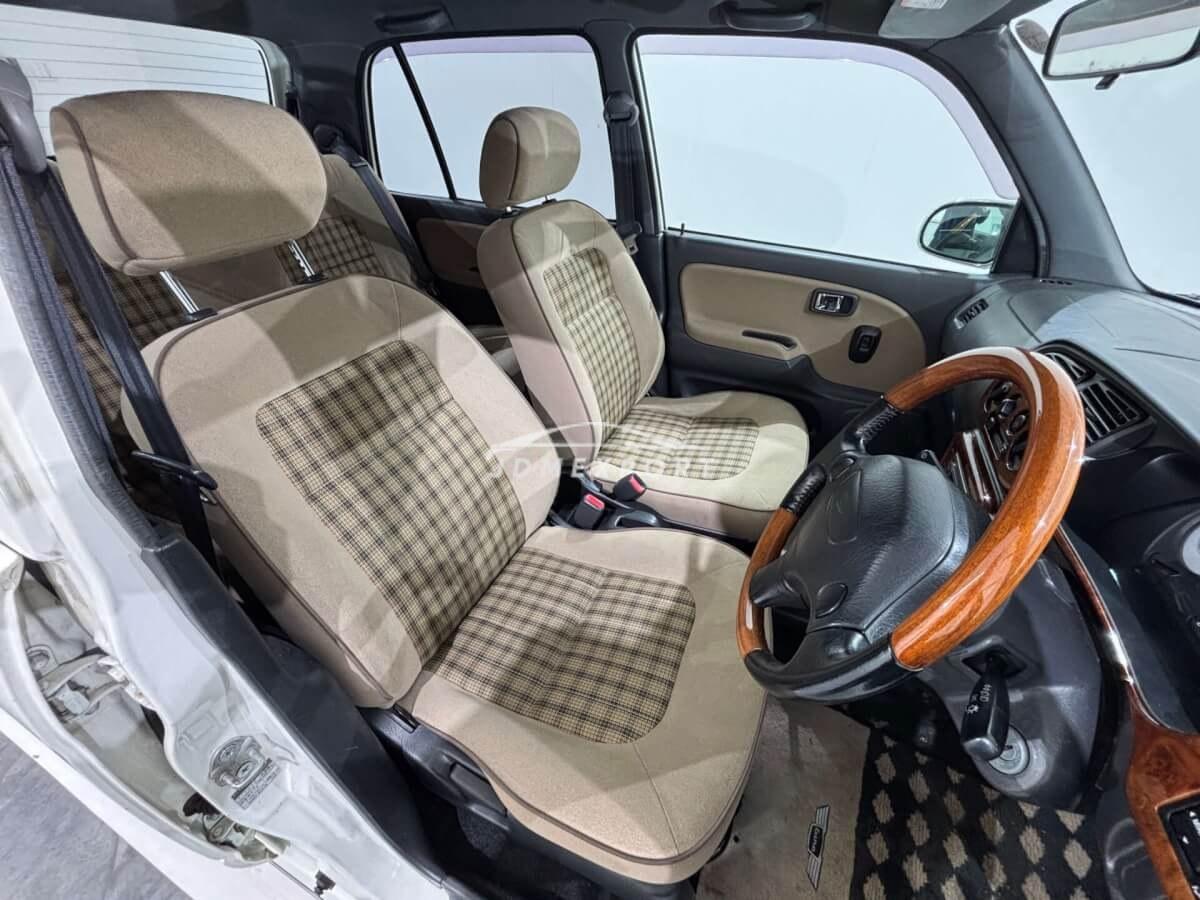 Daihatsu Mira Gino 2001 thumbnail 12