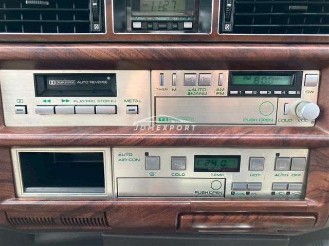Nissan Gloria Van 1985 thumbnail 15
