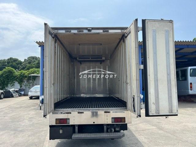Isuzu Elf Truck 2001