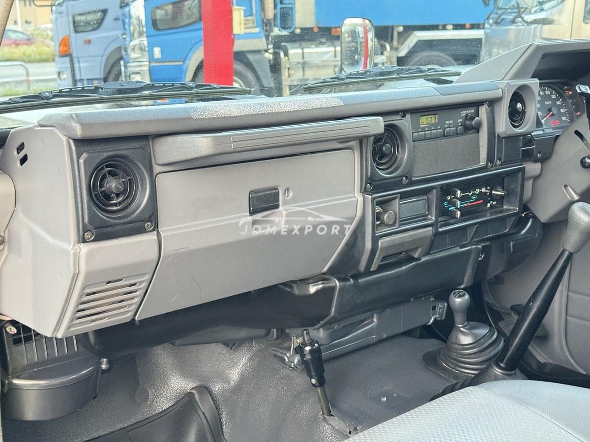 Toyota Land Cruiser 2001 thumbnail 50