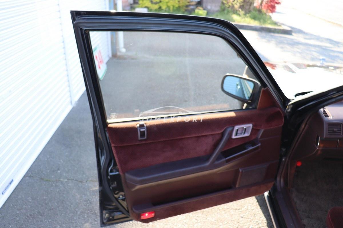 Nissan Cedric Sedan 1988 thumbnail 31