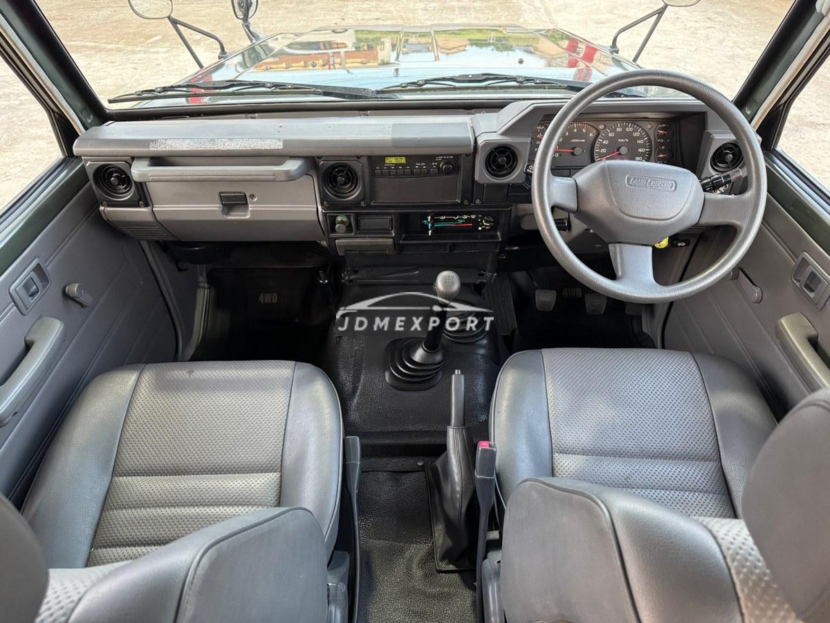 Toyota Land Cruiser 2001 thumbnail 44
