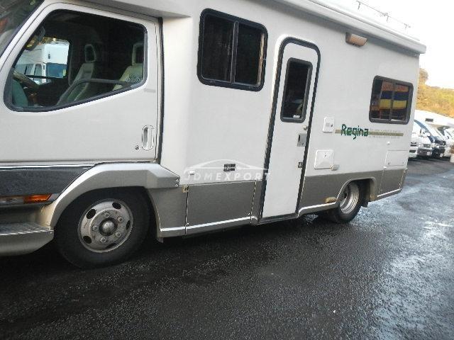 Mitsubishi Fuso Canter 2001 thumbnail 3