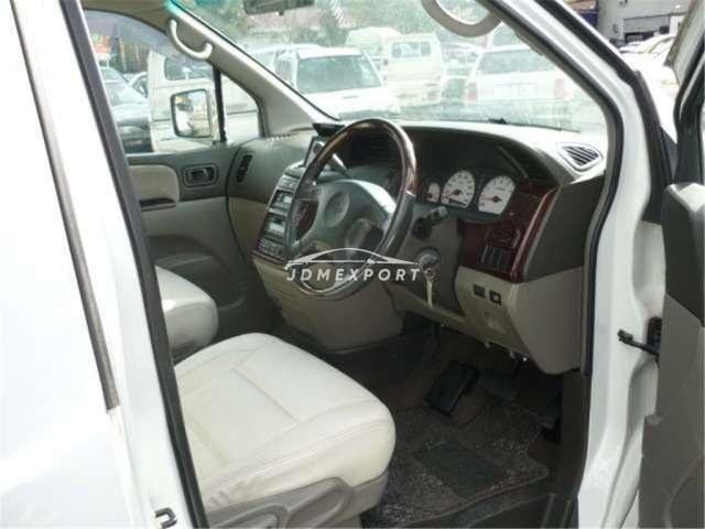 Nissan Elgrand 1999 thumbnail 6
