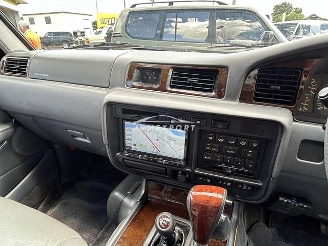 Toyota Land Cruiser Wagon 1997 thumbnail 3