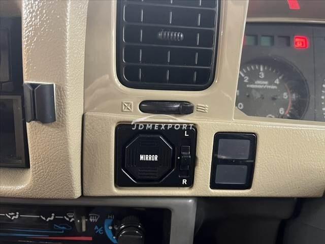 Toyota Land Cruiser Prado 1994 thumbnail 26